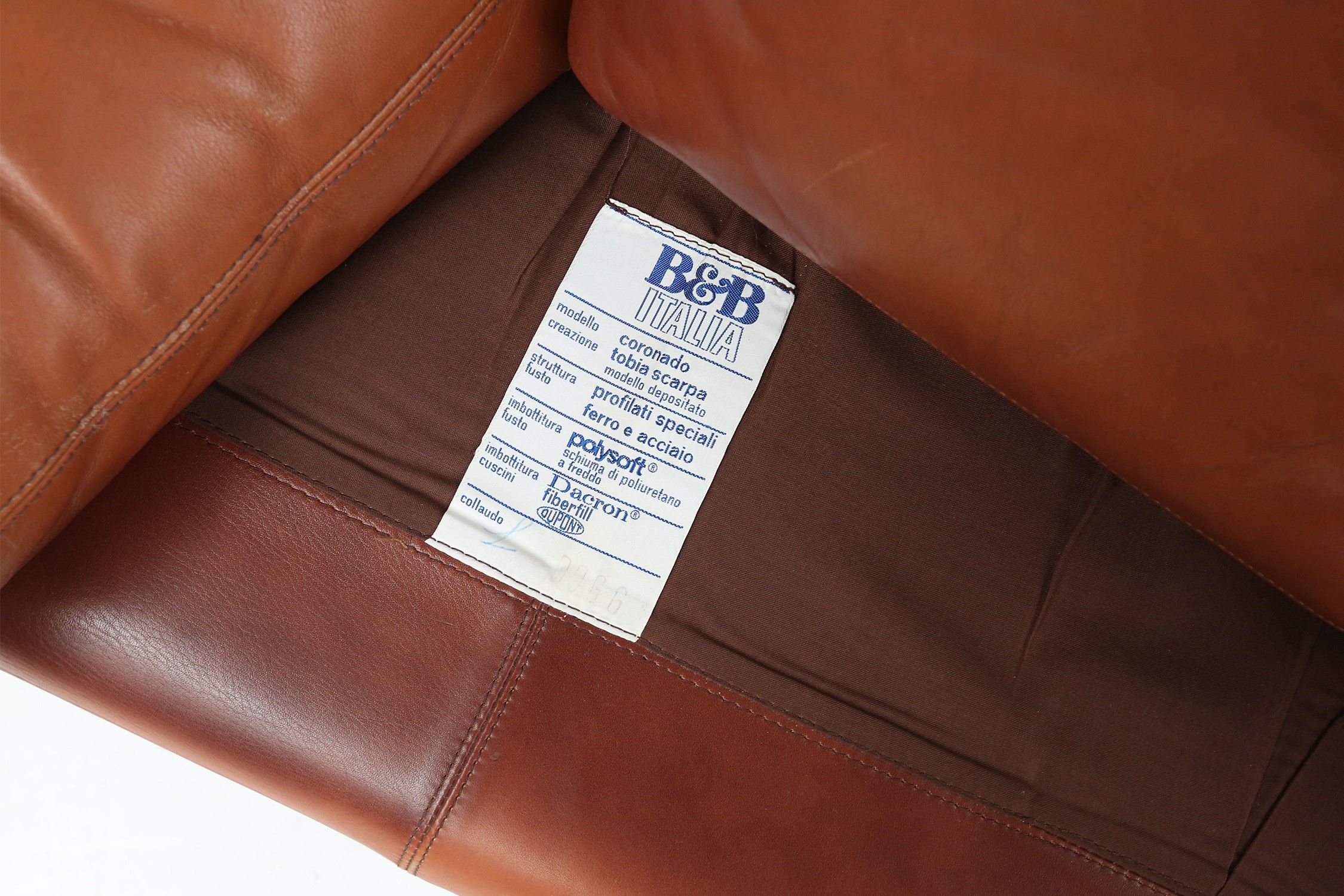 Brown leather 2-seater sofa Coronado by Tobia Scarpa for B&B Italia, Italy ca. 1960thumbnail